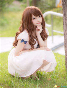 客厅里H亲女