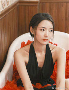 谷村早苗